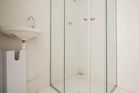 Banheiro de kitnet/studio à venda com 1 quarto, 21m² em Vila Aricanduva, São Paulo