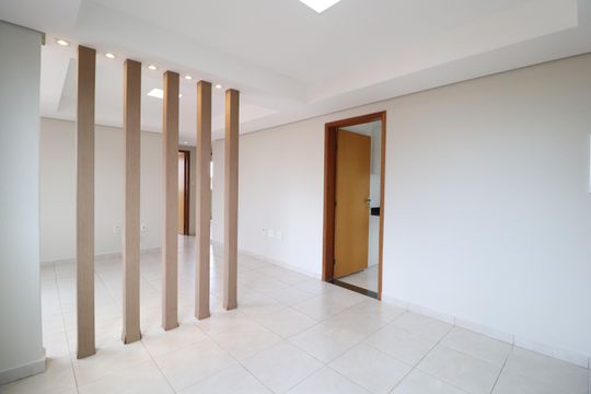 Sala de apartamento para alugar com 3 quartos, 85m² em Santa Mônica, Uberlândia