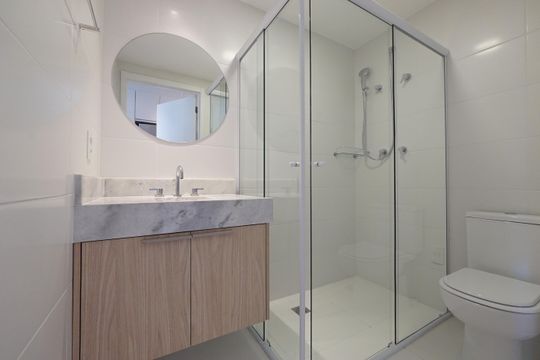 Banheiro de kitnet/studio para alugar com 1 quarto, 24m² em Vila Mariana, São Paulo