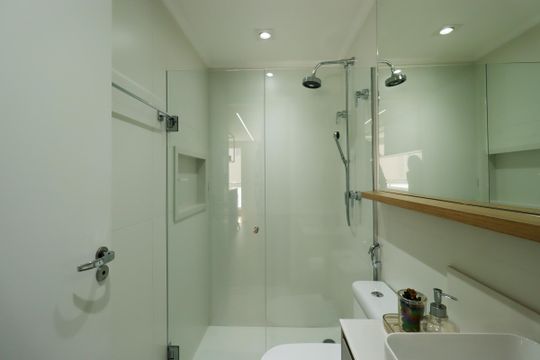 Banheiro Social de apartamento à venda com 2 quartos, 63m² em Jardim, Santo André