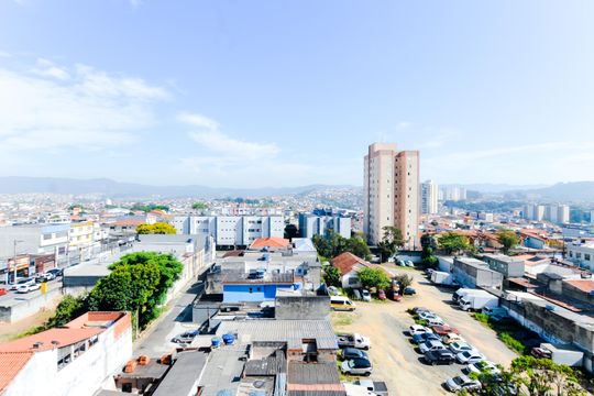 Vista Quarto 1  de apartamento para alugar com 2 quartos, 57m² em Jardim Flor da Montanha, Guarulhos