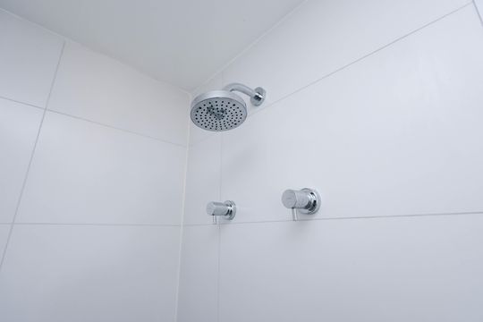 Banheiro de kitnet/studio à venda com 1 quarto, 23m² em Vila Mariana, São Paulo