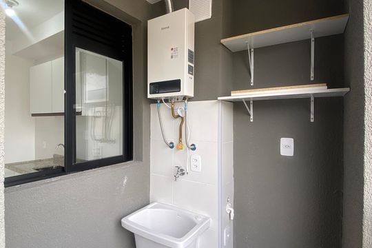 Varanda - Área de Serviço de apartamento para alugar com 2 quartos, 39m² em Jaguaribe, Osasco