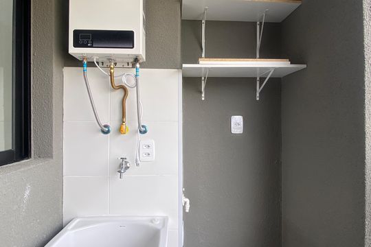 Varanda - Área de Serviço de apartamento para alugar com 2 quartos, 39m² em Jaguaribe, Osasco