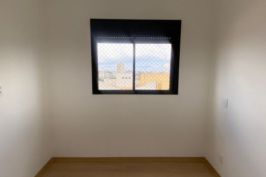 Quarto 1 de apartamento para alugar com 2 quartos, 39m² em Jaguaribe, Osasco