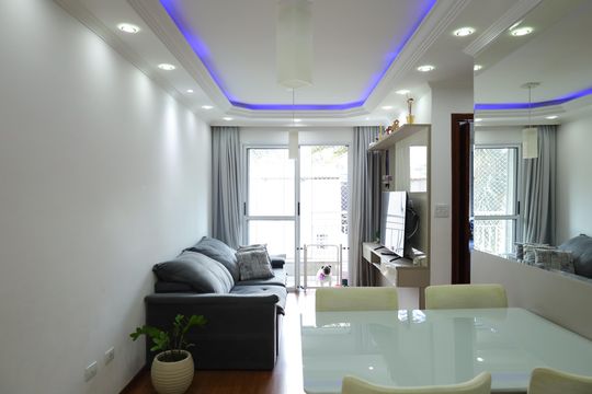 Sala de apartamento à venda com 2 quartos, 50m² em Vila Carmosina, São Paulo