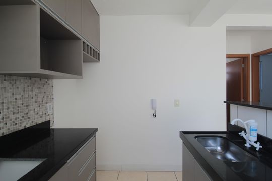 Cozinha e Área de Serviço de apartamento para alugar com 2 quartos, 47m² em Bandeirantes (pampulha), Belo Horizonte