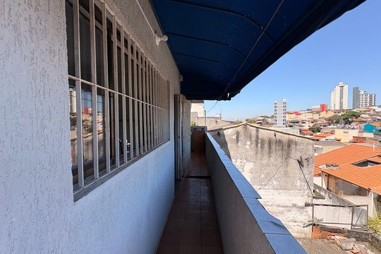 Quintal lateral  de casa para alugar com 2 quartos, 150m² em Vila Curuçá, Santo André