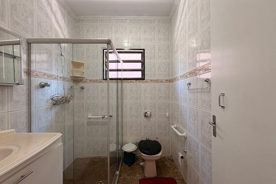 Banheiro  de casa para alugar com 2 quartos, 150m² em Vila Curuçá, Santo André