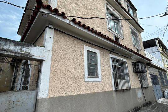 Fachada de casa para alugar com 2 quartos, 66m² em Madureira, Rio de Janeiro