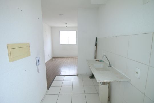 Cozinha de apartamento para alugar com 2 quartos, 40m² em Brás de Pina, Rio de Janeiro