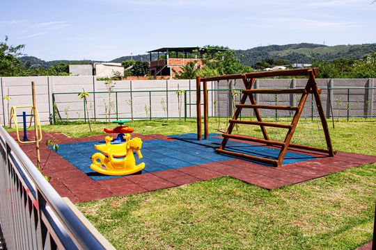 Apartamento para alugar com 2 quartos, 45m² em Guaratiba, Rio de Janeiro
