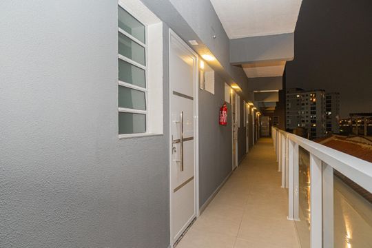 Área comum - Hall dos Apartamentos de kitnet/studio para alugar com 1 quarto, 25m² em Parque Jabaquara, São Paulo