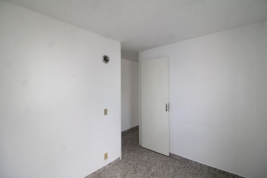 Quarto 1 de apartamento à venda com 2 quartos, 45m² em Jardim dos Francos, São Paulo
