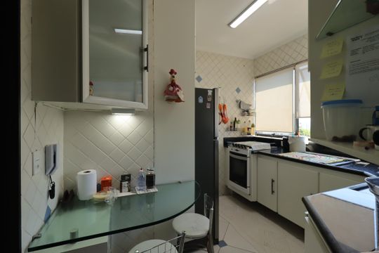 Cozinha de apartamento à venda com 2 quartos, 99m² em Jardim Bela Vista, Santo André