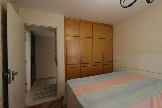 Quarto de apartamento à venda com 2 quartos, 99m² em Jardim Bela Vista, Santo André