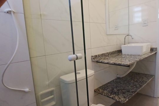 Banheiro de apartamento para alugar com 2 quartos, 45m² em Parque Jabaquara, São Paulo
