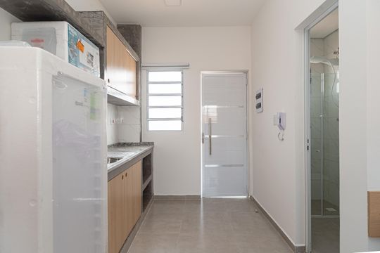 Cozinha de kitnet/studio para alugar com 1 quarto, 25m² em Parque Jabaquara, São Paulo