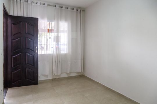 Sala de casa para alugar com 2 quartos, 50m² em Jardim Santa Clara, Guarulhos