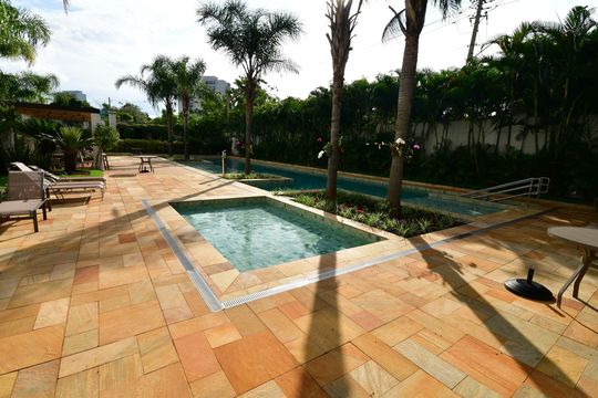 Área comum - Piscina de apartamento à venda com 2 quartos, 108m² em Taquaral, Campinas