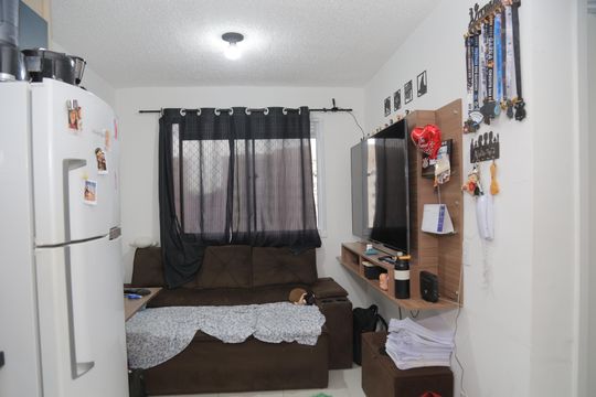 Sala de apartamento à venda com 2 quartos, 33m² em Vila Carmosina, São Paulo