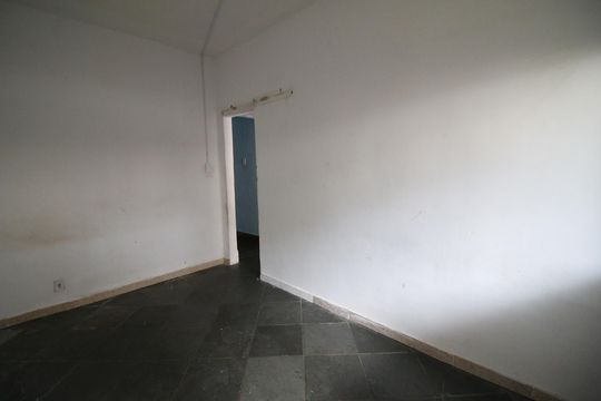 Quarto de casa à venda com 1 quarto, 50m² em Curicica, Rio de Janeiro