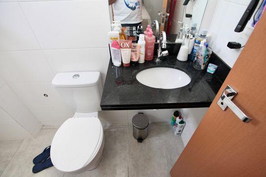 Banheiro da Suíte de apartamento à venda com 3 quartos, 159m² em Fonte Grande, Contagem