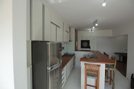 Cozinha e Área de Serviço de apartamento para alugar com 2 quartos, 90m² em Campo Grande, Santos