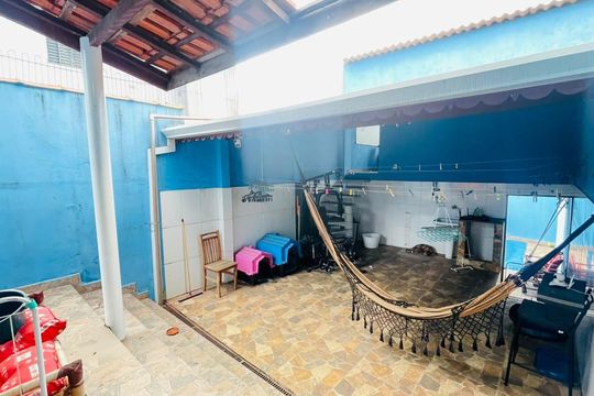 Área privativa de casa para alugar com 3 quartos, 180m² em Vila Sao Francisco de Assis, Cotia