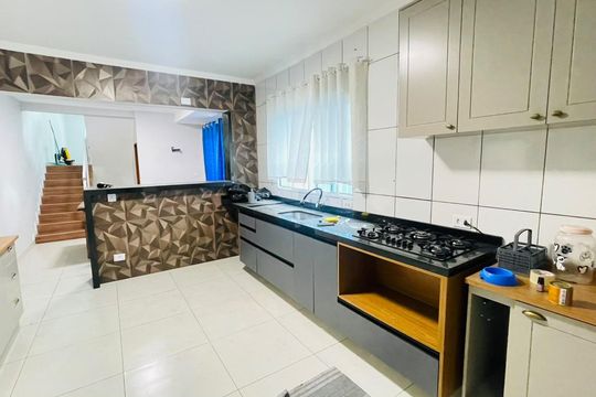 Cozinha de casa para alugar com 3 quartos, 180m² em Vila Sao Francisco de Assis, Cotia