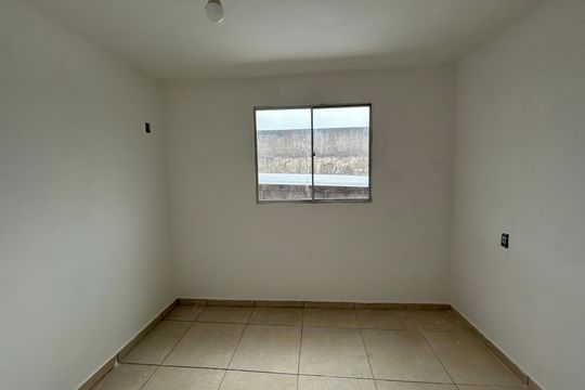 Quarto 1 de casa para alugar com 2 quartos, 130m² em Osvaldo Cruz, Rio de Janeiro