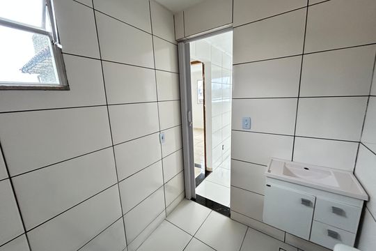Banheiro de casa para alugar com 2 quartos, 130m² em Osvaldo Cruz, Rio de Janeiro