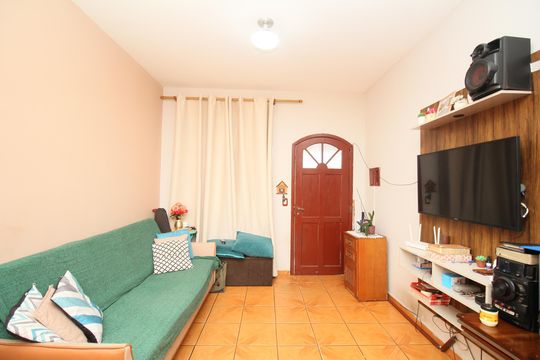Casa à venda com 2 quartos, 102m² em Jardim Irapua, Taboão da Serra
