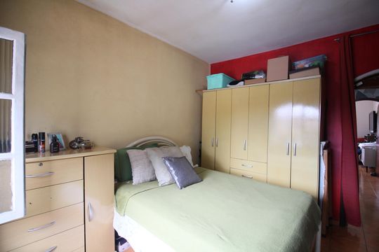 Quarto 2 de casa à venda com 2 quartos, 102m² em Jardim Irapua, Taboão da Serra