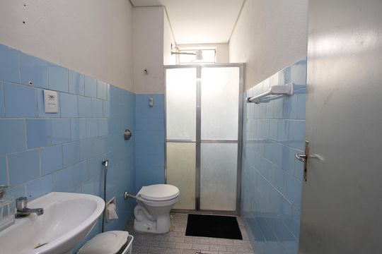 Banheiro Social de apartamento à venda com 3 quartos, 80m² em Jardim America, Belo Horizonte