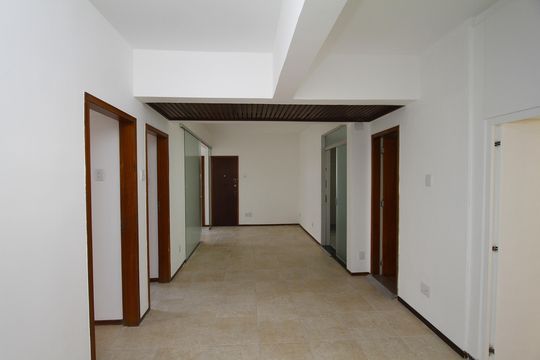 Apartamento para alugar com 3 quartos, 107m² em Santo Antônio, Belo Horizonte
