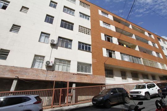 Fachada de apartamento para alugar com 3 quartos, 107m² em Santo Antônio, Belo Horizonte