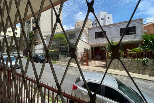 vista de apartamento para alugar com 3 quartos, 107m² em Santo Antônio, Belo Horizonte