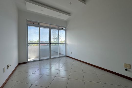 Sala de apartamento para alugar com 2 quartos, 74m² em Campinas, São José