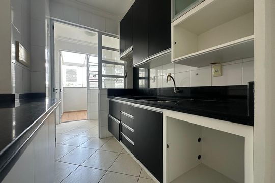 Cozinha de apartamento para alugar com 2 quartos, 74m² em Campinas, São José