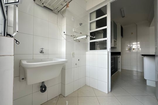 Lavanderia de apartamento para alugar com 2 quartos, 74m² em Campinas, São José