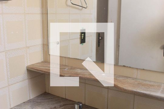 Banheiro de apartamento à venda com 1 quarto, 41m² em Setor Oeste, Goiânia