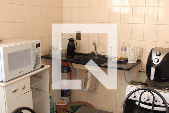 Cozinha de apartamento à venda com 1 quarto, 41m² em Setor Oeste, Goiânia