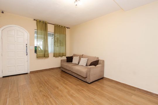Sala de casa para alugar com 2 quartos, 100m² em Jardim Iracema, São Paulo