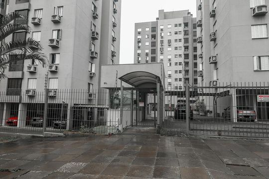 Fachada de apartamento à venda com 3 quartos, 65m² em Sarandi, Porto Alegre