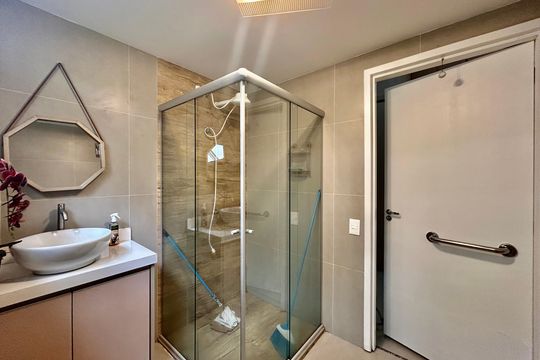 Banheiro de apartamento para alugar com 1 quarto, 40m² em Belenzinho, São Paulo