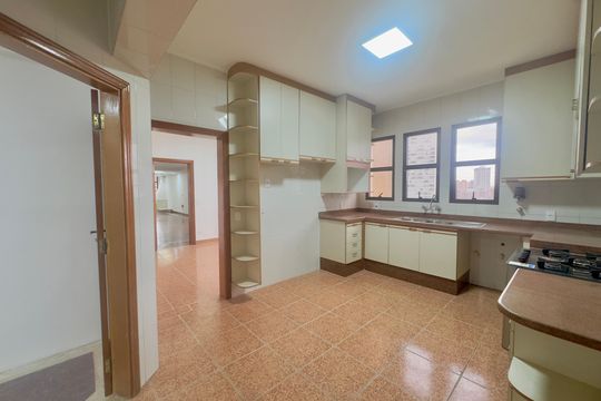 Cozinha de apartamento para alugar com 7 quartos, 478m² em Vila Lanzara, Guarulhos