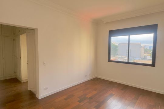 Apartamento para alugar com 7 quartos, 478m² em Vila Lanzara, Guarulhos