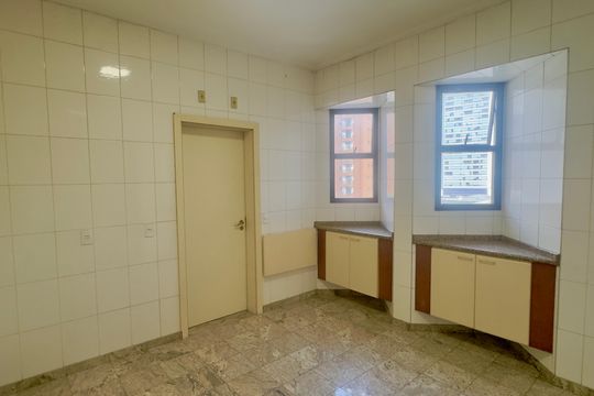 Apartamento para alugar com 7 quartos, 478m² em Vila Lanzara, Guarulhos