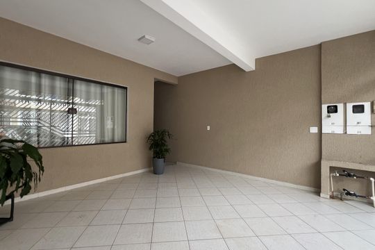 Garagem de casa à venda com 3 quartos, 300m² em Jardim Rosa de Franca, Guarulhos